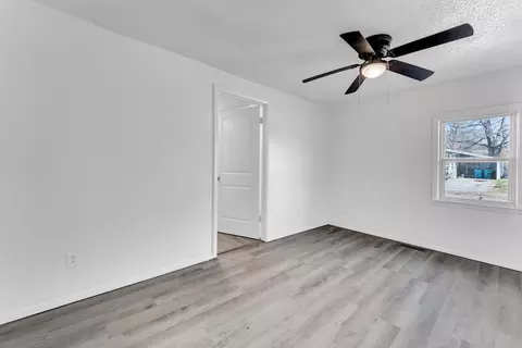 939 N Brown Ave, Springfield, MO 65802 photo 24