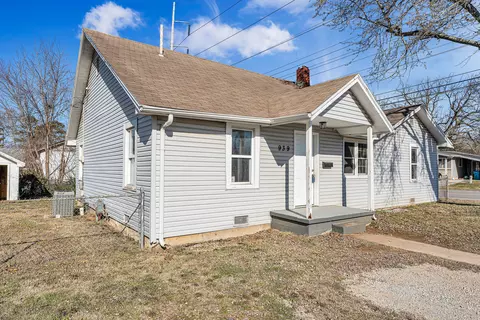 939 N Brown Ave, Springfield, MO 65802 photo 3