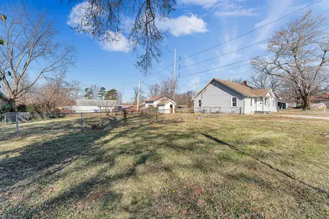 939 N Brown Ave, Springfield, MO 65802 photo 4