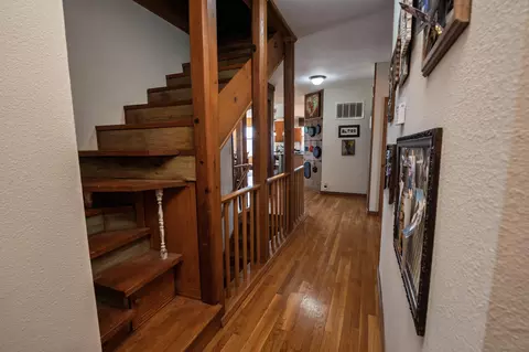 Entry Way - 24352 State Highway Ee, Aurora, MO 65605 photo 7 of 9