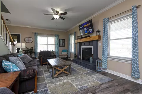 Living - 4410 N 8th St, Ozark, MO 65721 photo 1 of 3