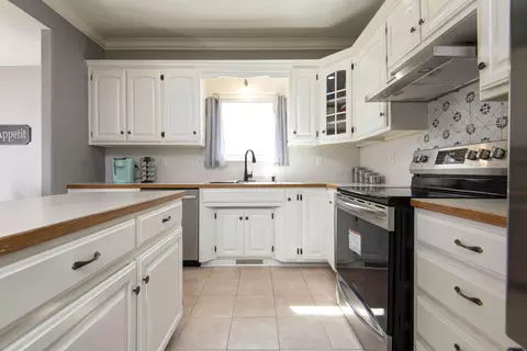 Kitchen - 4410 N 8th St, Ozark, MO 65721 photo 4 of 4