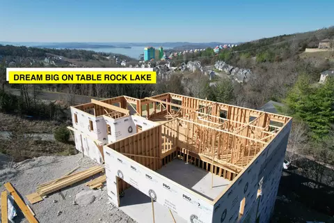 33 Henning Xing, Branson, MO 65616