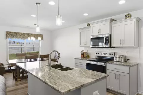 Kitchen - 685 W Butterfield Dr, Nixa, MO 65714 photo 2 of 4