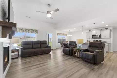 Other - 685 W Butterfield Dr, Nixa, MO 65714 photo 1 of 8