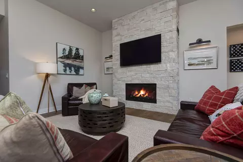 Living - 3717 E Hutcheson Ave, Springfield, MO 65802 photo 1 of 3