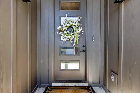 Entry Way - 3717 E Hutcheson Ave, Springfield, MO 65802 photo 1 of 2