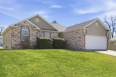 3544 S Brunswick Ave, Springfield, MO 65809 photo 2