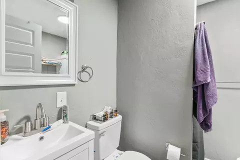 Bath - 1804 E Samuel J St, Ozark, MO 65721 photo 2 of 2