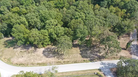 000 Black Oak Resort Ln, Lampe, MO 65681