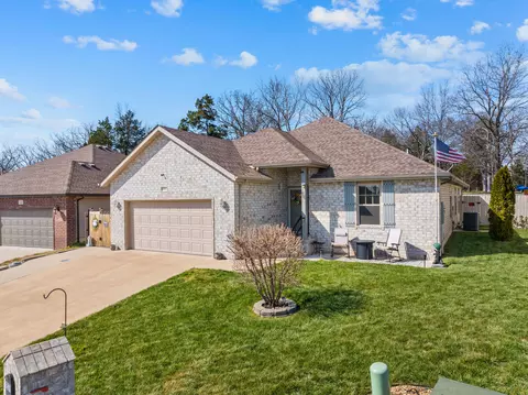 Exterior - 217 Redwine Ave, Branson, MO 65616 photo 3 of 6