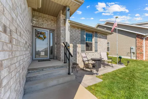 Exterior - 217 Redwine Ave, Branson, MO 65616 photo 2 of 6
