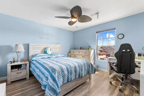 Bedroom - 217 Redwine Ave, Branson, MO 65616 photo 2 of 3