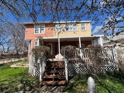 1129 W Scott St, Springfield, MO 65802