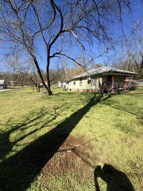 107 S Beeman St, Pineville, MO 64856 photo 25