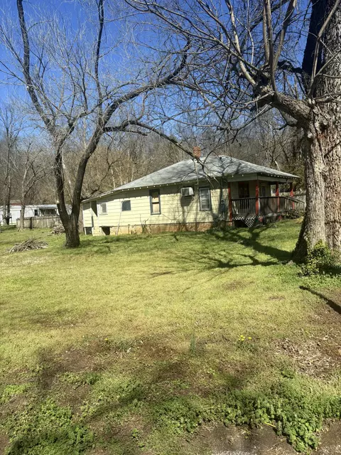 107 S Beeman St, Pineville, MO 64856 photo 36