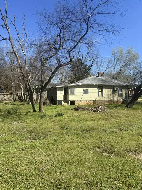 107 S Beeman St, Pineville, MO 64856 photo 30