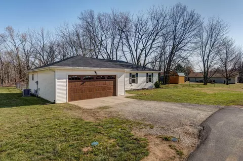 703 Becky Ln, Ozark, MO 65721 photo 3