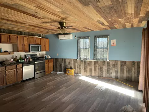 Living - 22094 State Highway P, Ava, MO 65608 photo 3 of 4