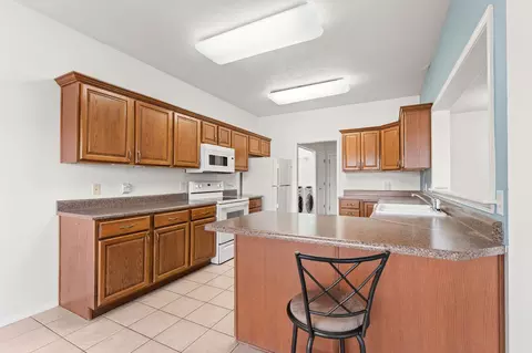 Kitchen - 511 Cozy Ln, Branson, MO 65616 photo 1 of 4