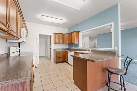 Kitchen - 511 Cozy Ln, Branson, MO 65616 photo 2 of 4