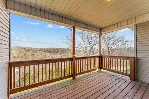 Exterior - 511 Cozy Ln, Branson, MO 65616 photo 3 of 5