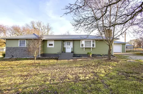 475 Old Aurora Rd, Verona, MO 65769