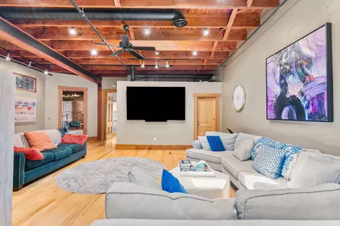 509 W Olive St #201, Springfield, MO 65806 photo 4