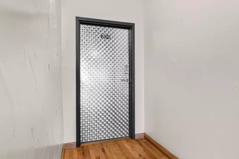 509 W Olive St #201, Springfield, MO 65806