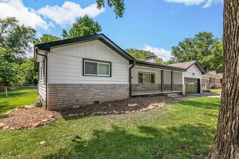 1845 S Link Ave, Springfield, MO 65804 photo 3