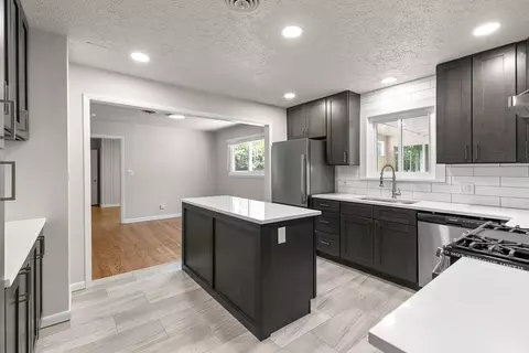 1845 S Link Ave, Springfield, MO 65804 photo 14