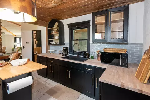 Kitchen - 6407 N 25th St, Ozark, MO 65721 photo 4 of 6