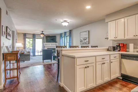 123 Bunker Ridge Dr #4, Branson, MO 65616