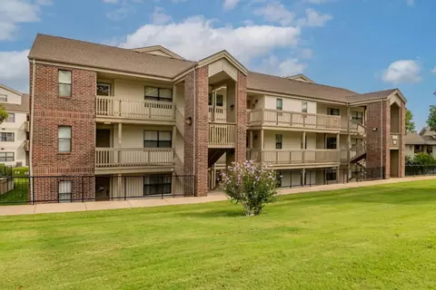 Other - 123 Bunker Ridge Dr #4, Branson, MO 65616 photo 1 of 8