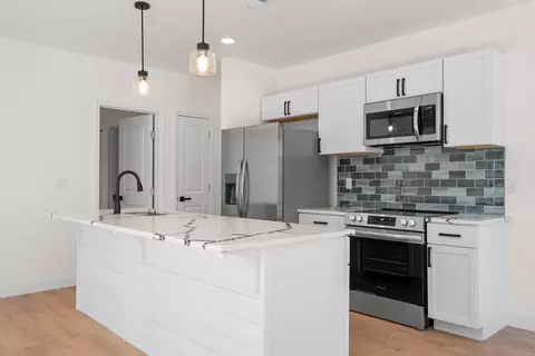 Kitchen - 129 Treehouse Ln, Branson, MO 65616 photo 6 of 6
