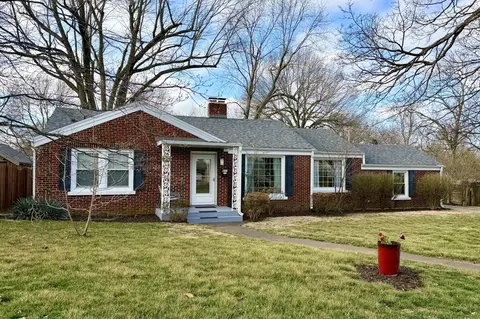 820 E Stanford St, Springfield, MO 65807