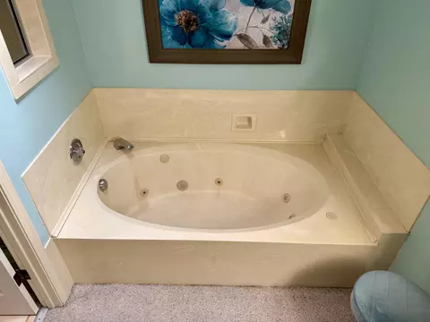 Bath - 3440 S Delaware Ave #129, Springfield, MO 65804 photo 4 of 6