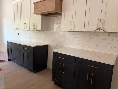 Kitchen - 1765 W Gaslight Dr, Springfield, MO 65810 photo 1 of 2