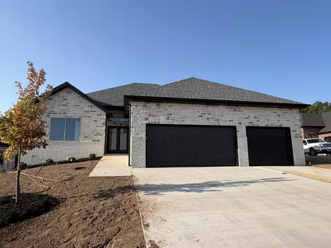 Exterior - 1765 W Gaslight Dr, Springfield, MO 65810 photo 7 of 7