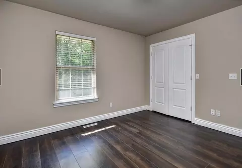 Bedroom - 3249 S Creekside Dr, Springfield, MO 65807 photo 2 of 8