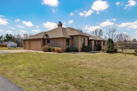 Exterior - 1476 E Peartree Dr, Ozark, MO 65721 photo 3 of 10