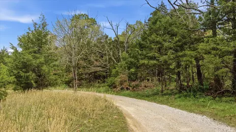 000 Sparrow Dr, Marshfield, MO 65706 photo 8
