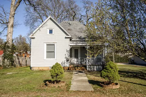 917 7th St, Monett, MO 65708 photo 2