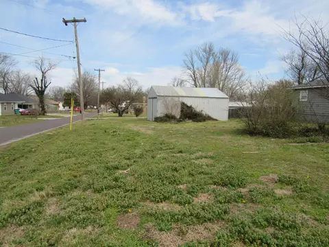 1825 W High St, Springfield, MO 65803 photo 4