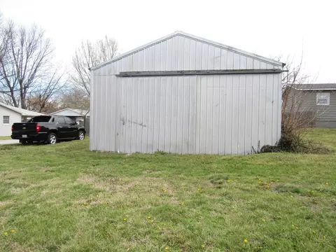 1825 W High St, Springfield, MO 65803 photo 3