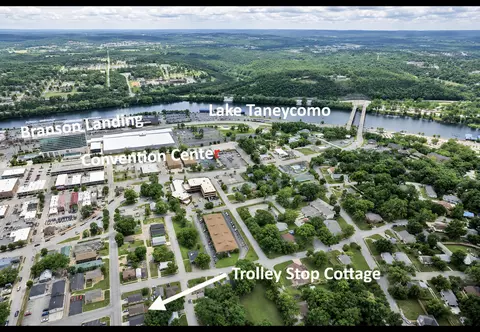 314 W College St, Branson, MO 65616 photo 4