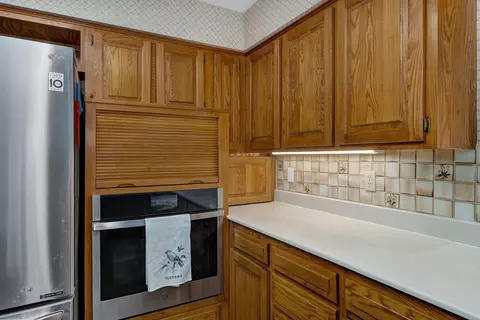 Kitchen - 3508 E Sheffield Way, Springfield, MO 65802 photo 5 of 6