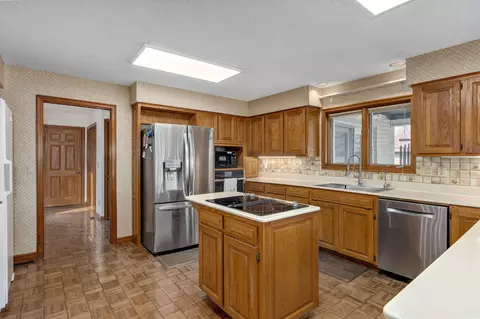 Kitchen - 3508 E Sheffield Way, Springfield, MO 65802 photo 1 of 6