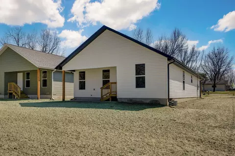 Exterior - 1113 E Smith St, Springfield, MO 65803 photo 5 of 6