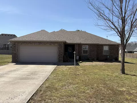 406 Todd Ln, Mount Vernon, MO 65712